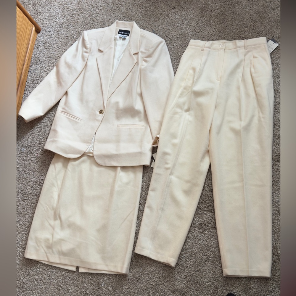Vintage Sag Harbor 3 Piece Suit Set Cream Wool Blazer Pants Skirt Size 14 NWT